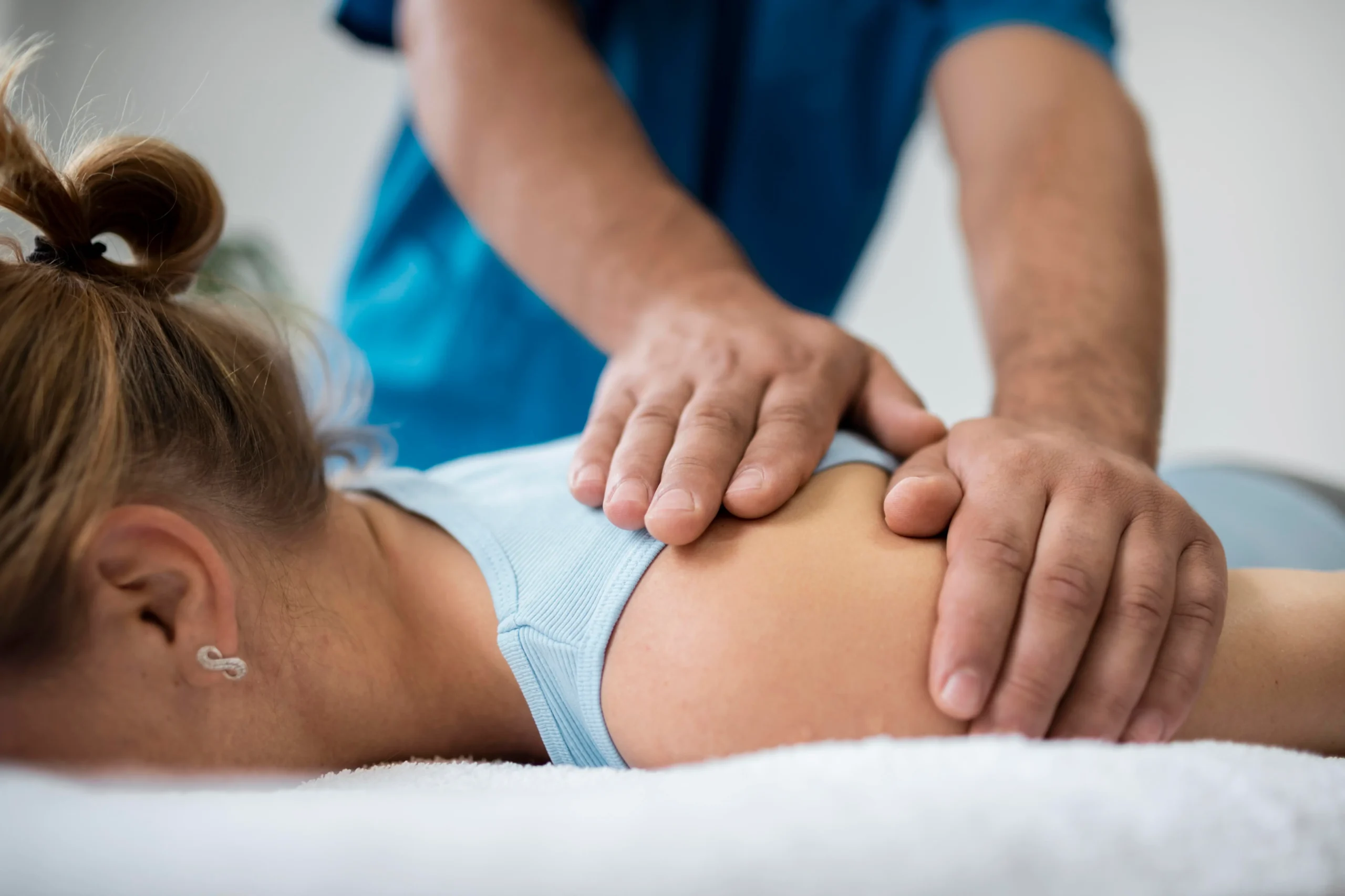 when to go to a chiropractor